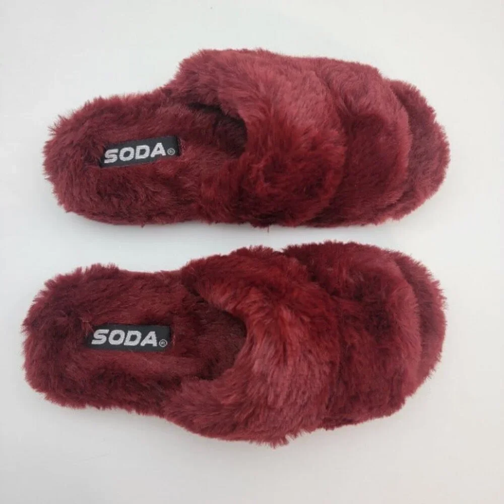 Women's Burgundy Faux Fur Slipper Fuzzy Warm Fluffy Slip On Slide Sandal - Picture 4 of 6